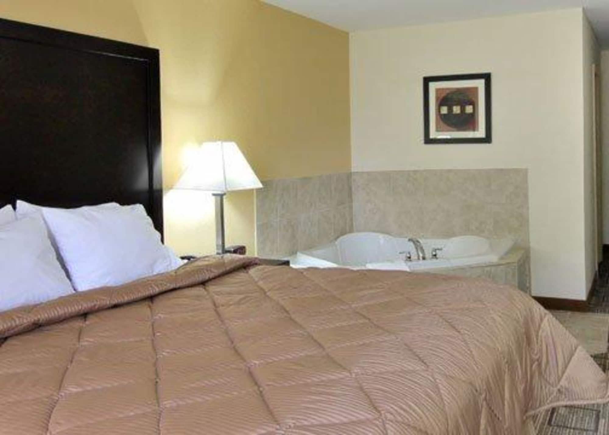 Quality Inn & Suites Greenville Near Downtown Eksteriør bilde